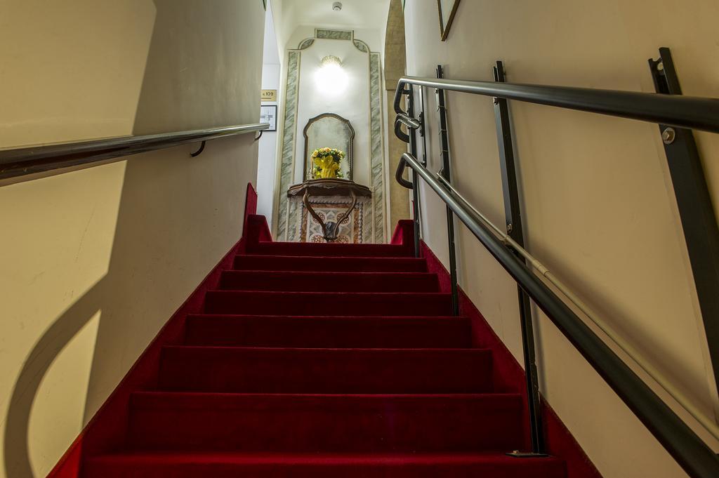 Hotel Iris Venesia Bagian luar foto