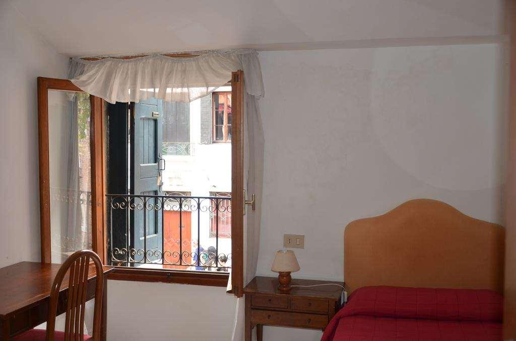 Hotel Iris Venesia Ruang foto